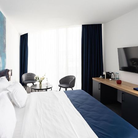 סופיה Blue Star Luxury Hotel מראה חיצוני תמונה