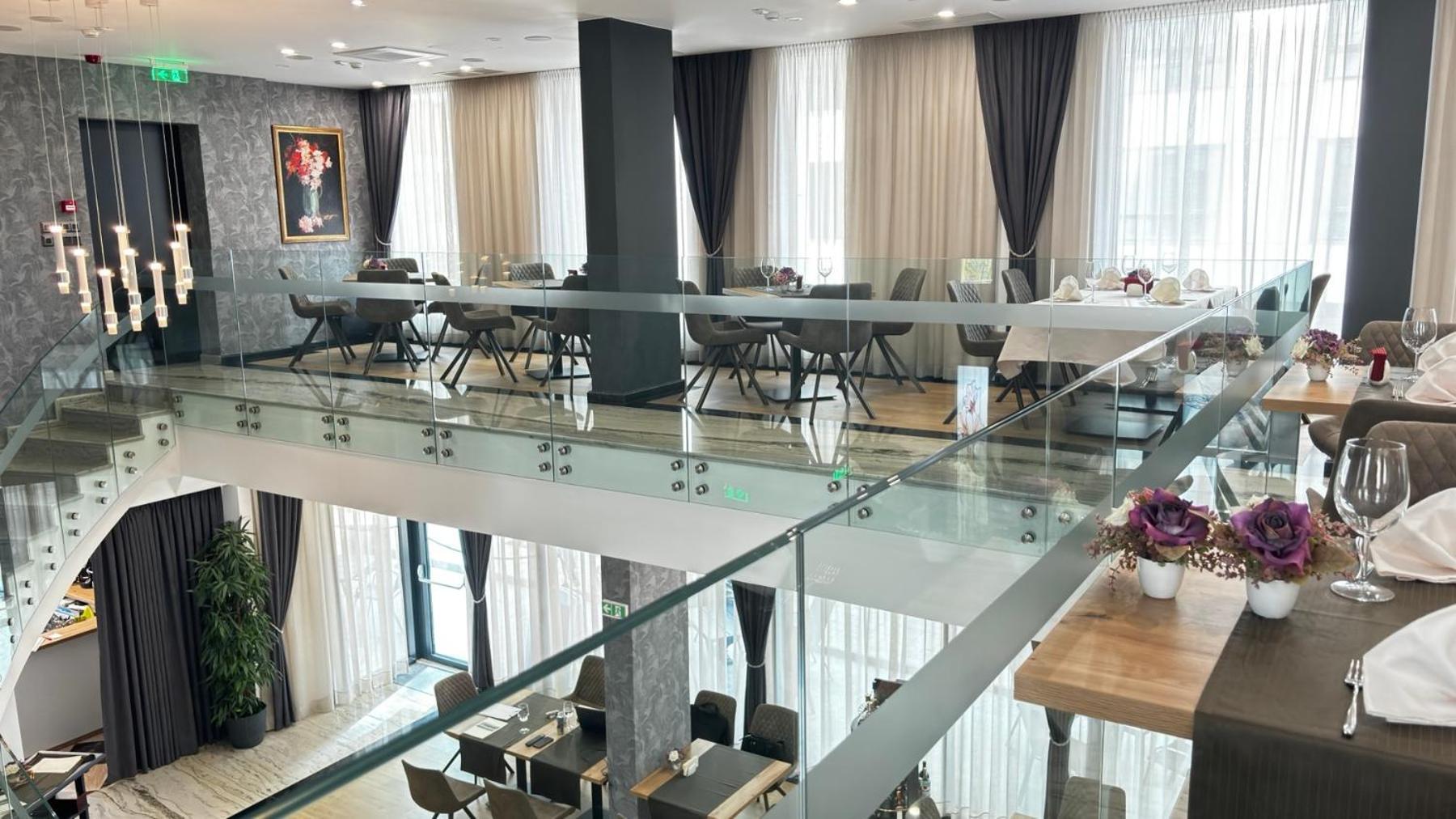 סופיה Blue Star Luxury Hotel מראה חיצוני תמונה