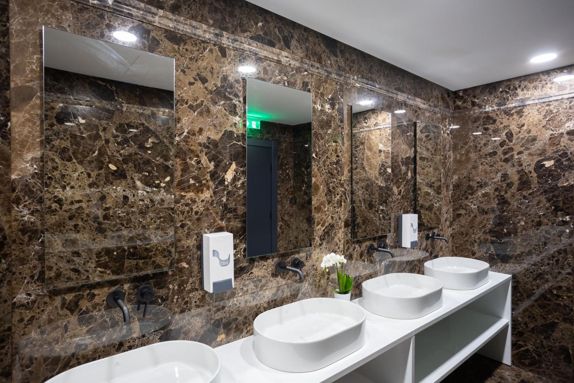 סופיה Blue Star Luxury Hotel מראה חיצוני תמונה